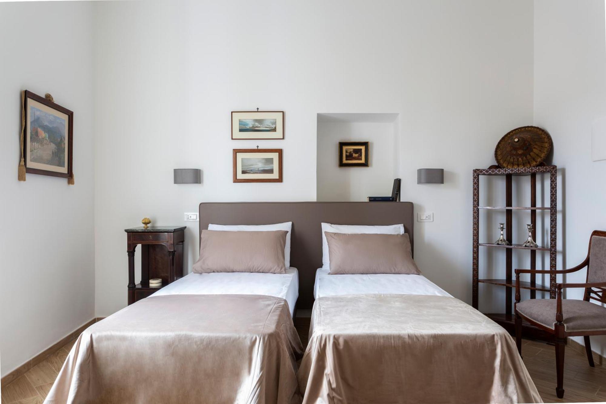 Residenza 33 Hotel Naples Exterior photo